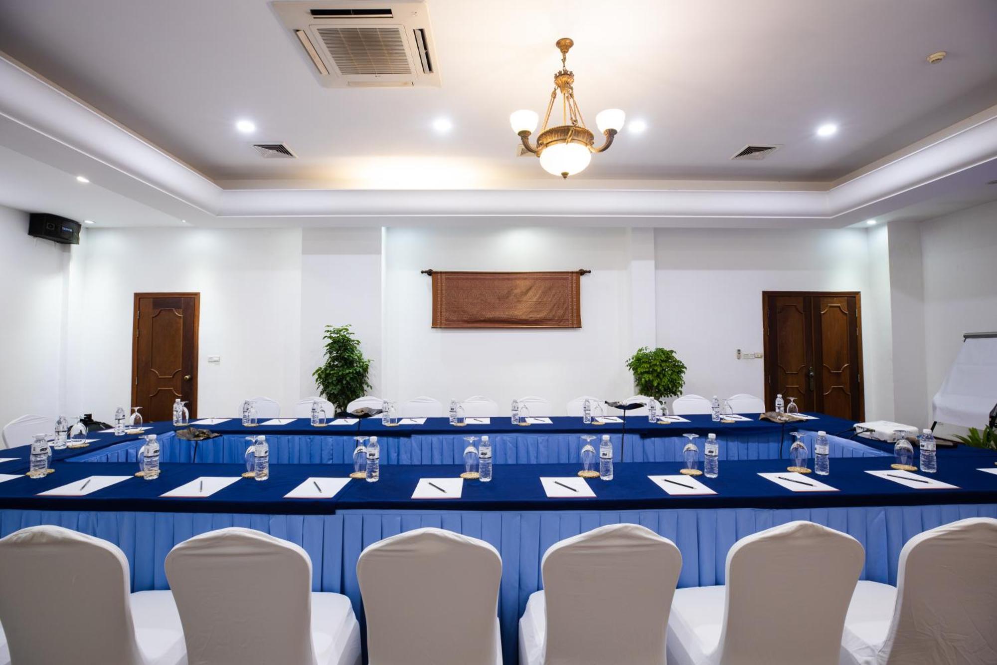 Kingdom Angkor Hotel Ciudad de Siem Riep Exterior foto